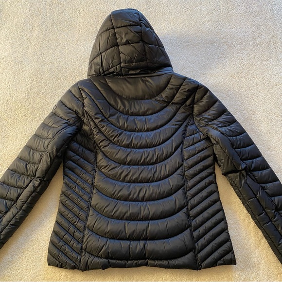 Michael Kors Packable Puffer Jacket - Picture 2 of 6